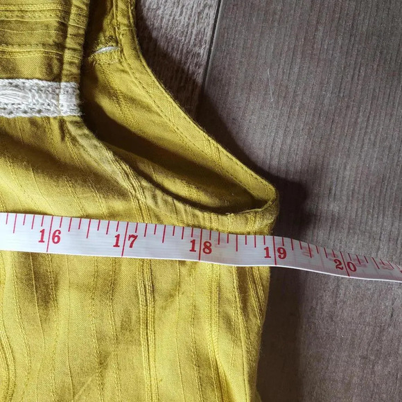 NWT Friday's Project Olive Green and Cream Embroidered Women's Sleeveless Blouse - Picture 5 of 15